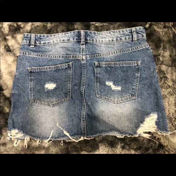 ❤️BRAND NEW JEANS PEARL DISTRESSED / RIPPED SAVAGE SKIRT❤️ - Picture 2 of 4